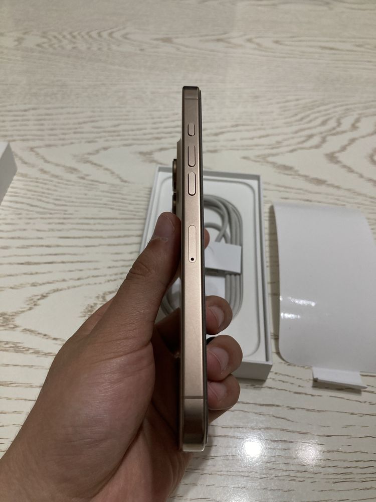 iPhone 16 Pro Max 256gb / Desert Titanium