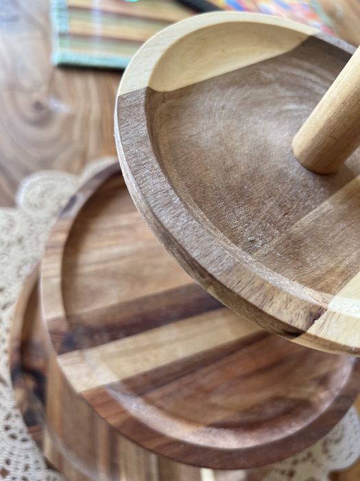 Дървена поставка