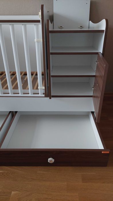 Трансформираща бебешка кошара/легло/бюро Lorelli Trend Plus + матрак