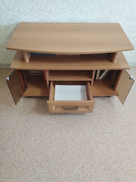 Тумба под телевизор