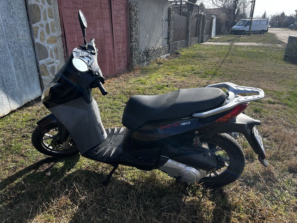 Скутер Джейянг сумит