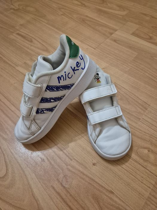 Pantofi sport adidas