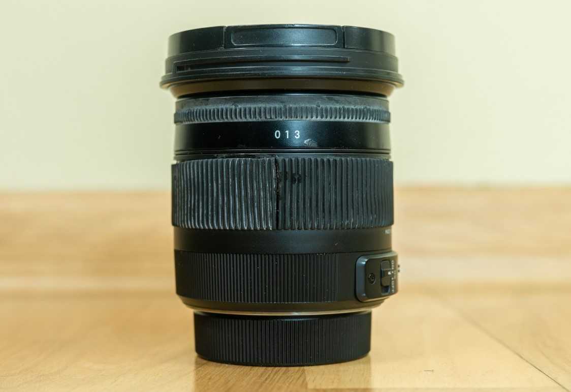 Sigma 17-70mm f2.8-4 C OS pentru Nikon F mount