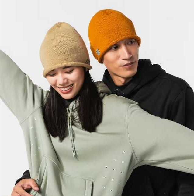 Шапка бини beanie бежевая унисекс Decathlon