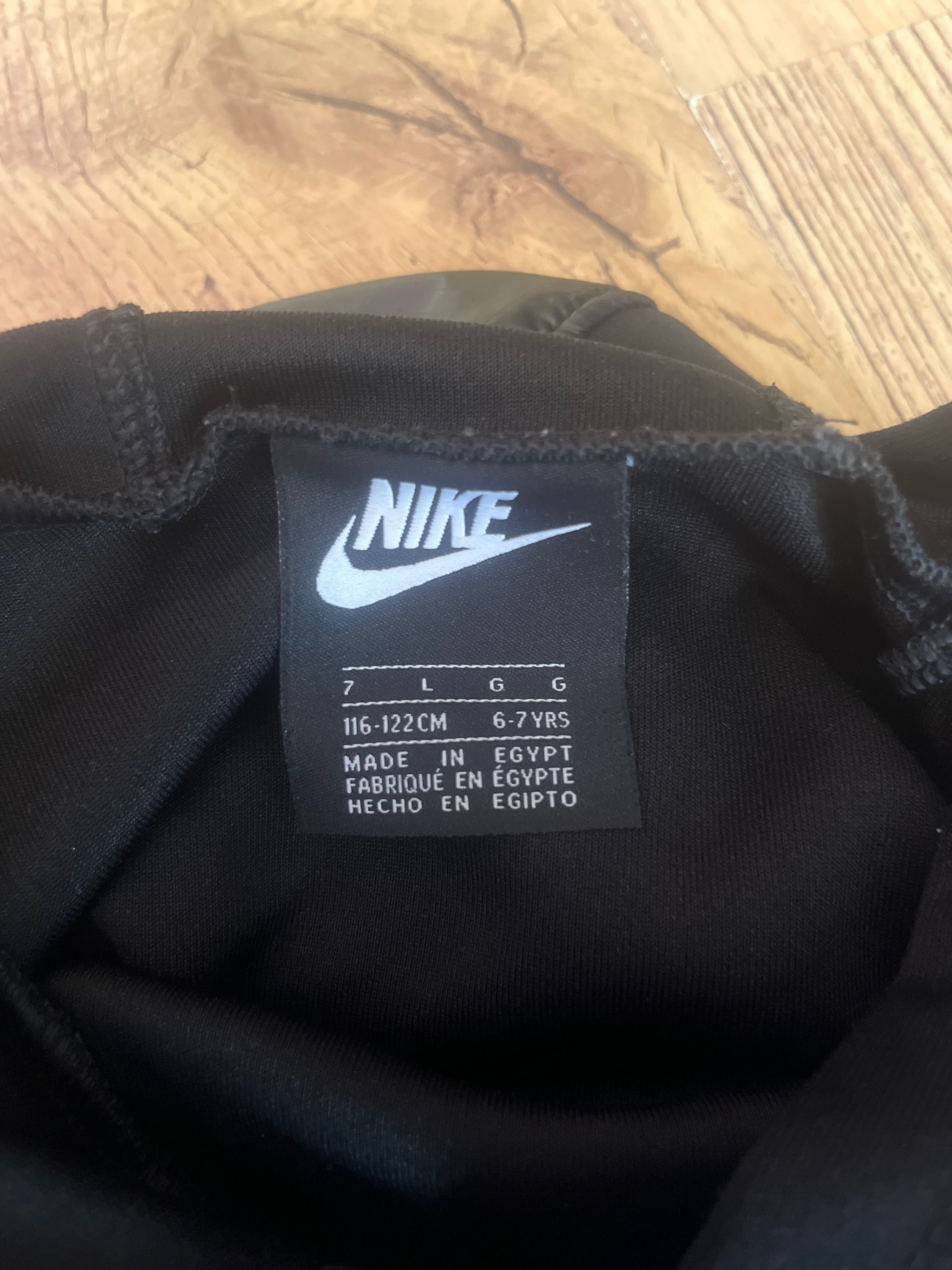 Nike суитчър за дете