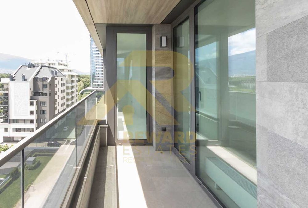 Продава се Четиристаен апартамент в София, Изгрев - 244 кв.м за 3587 €/кв.м - Снимка #8