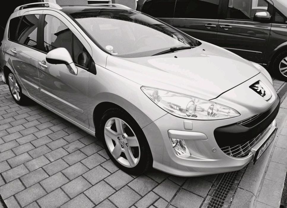 Пежо 308 1.6 бензин 150кс Bixenon Webasto
