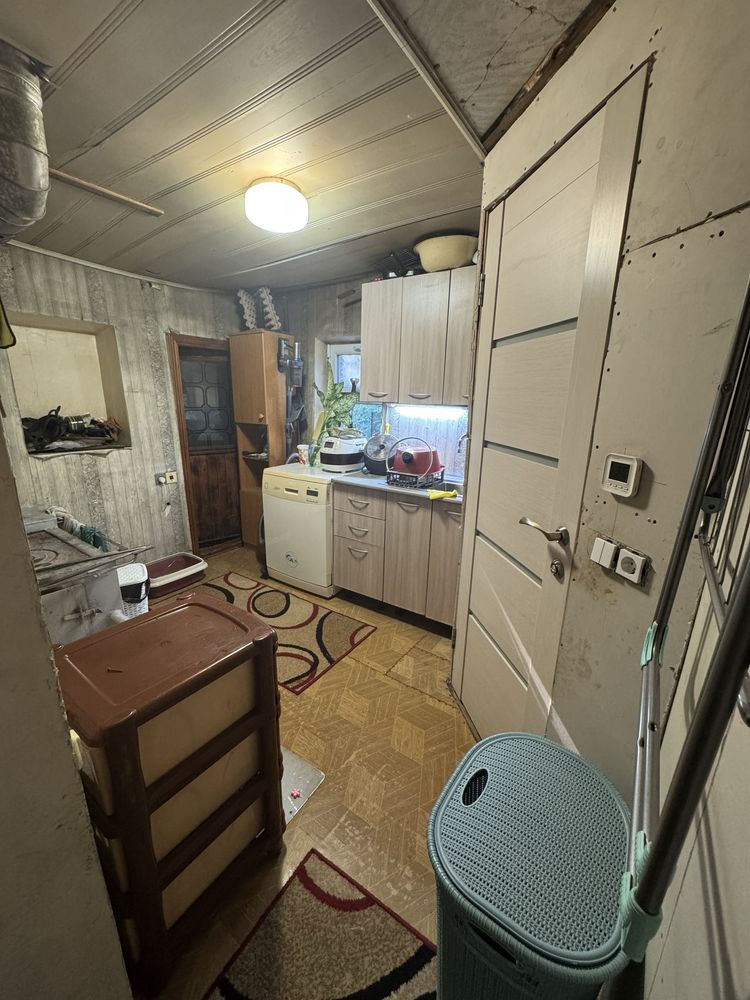 Продам 4-х комнатный  дом в районе нового рынка