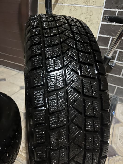 Продам шины 215/70/16