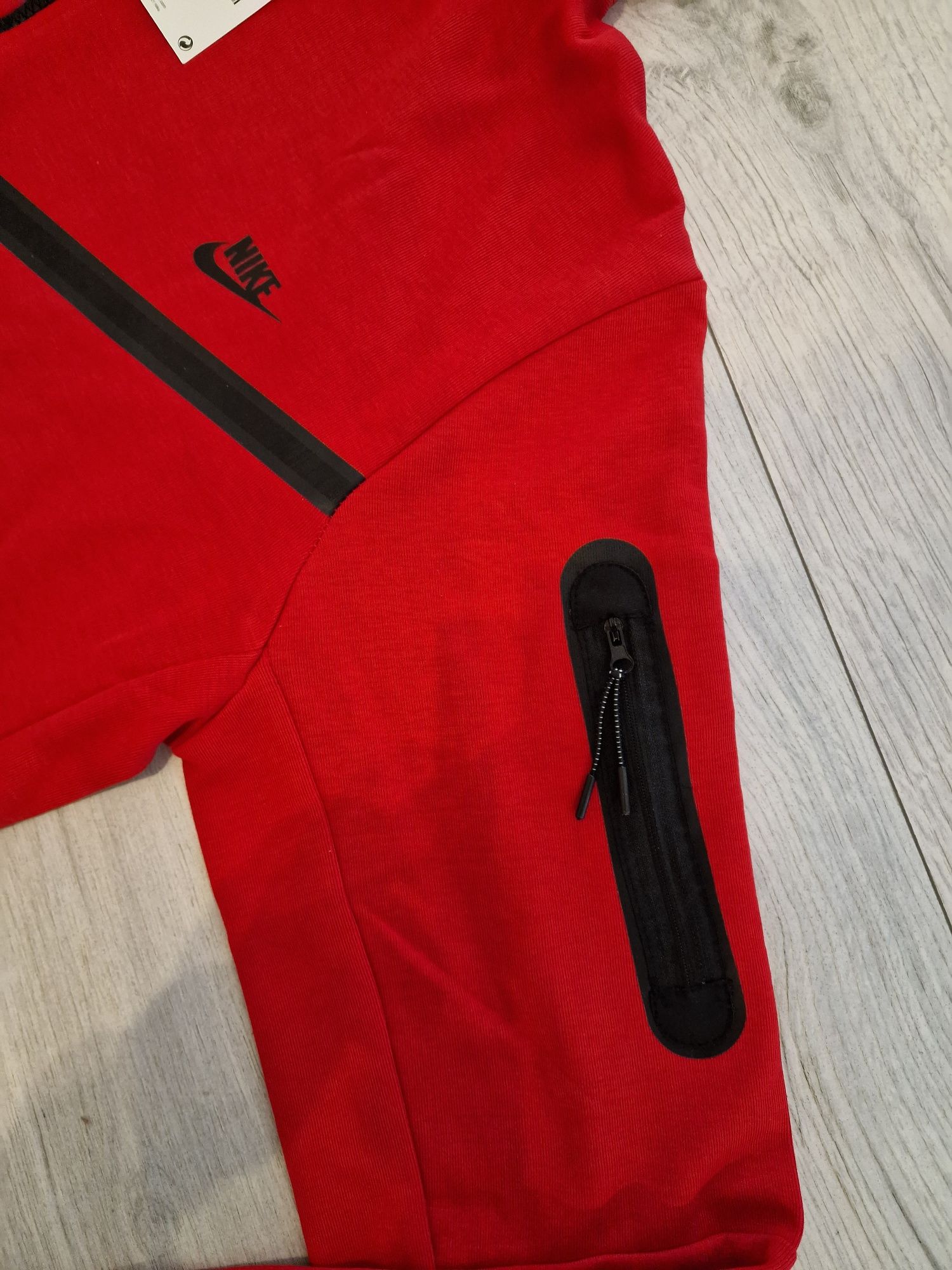 Nike Tech Fleece Rosu PREMIUM