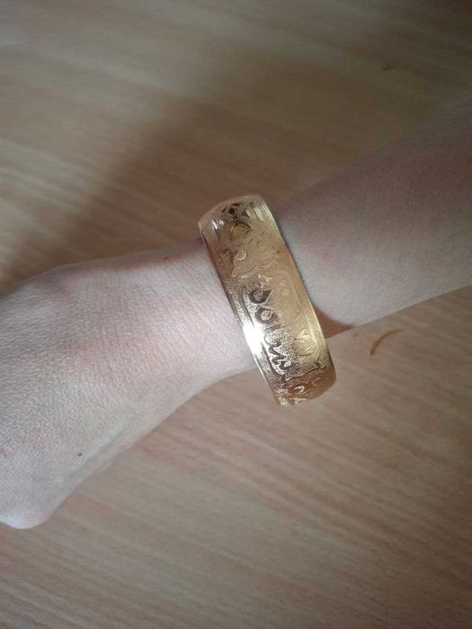 продам золотой браслет 585 пробы