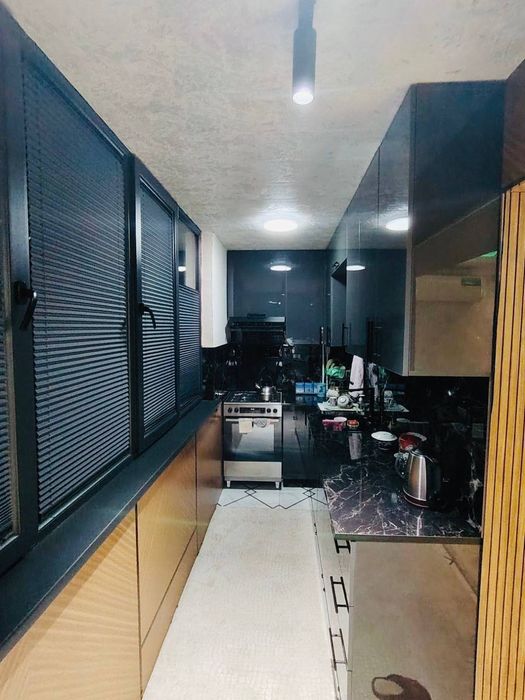 Зудлик билан  2 хонали 3 хона қилинган  СОТИЛАДИ.