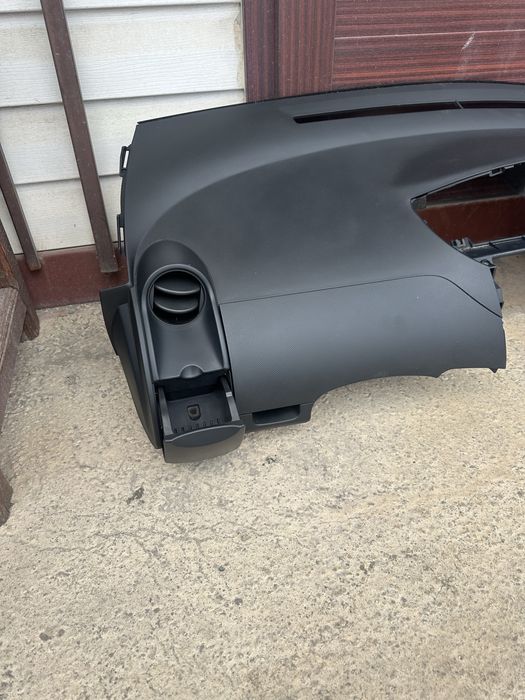 Табло със десен airbag за Тойота Ярис 2006-2010г.!