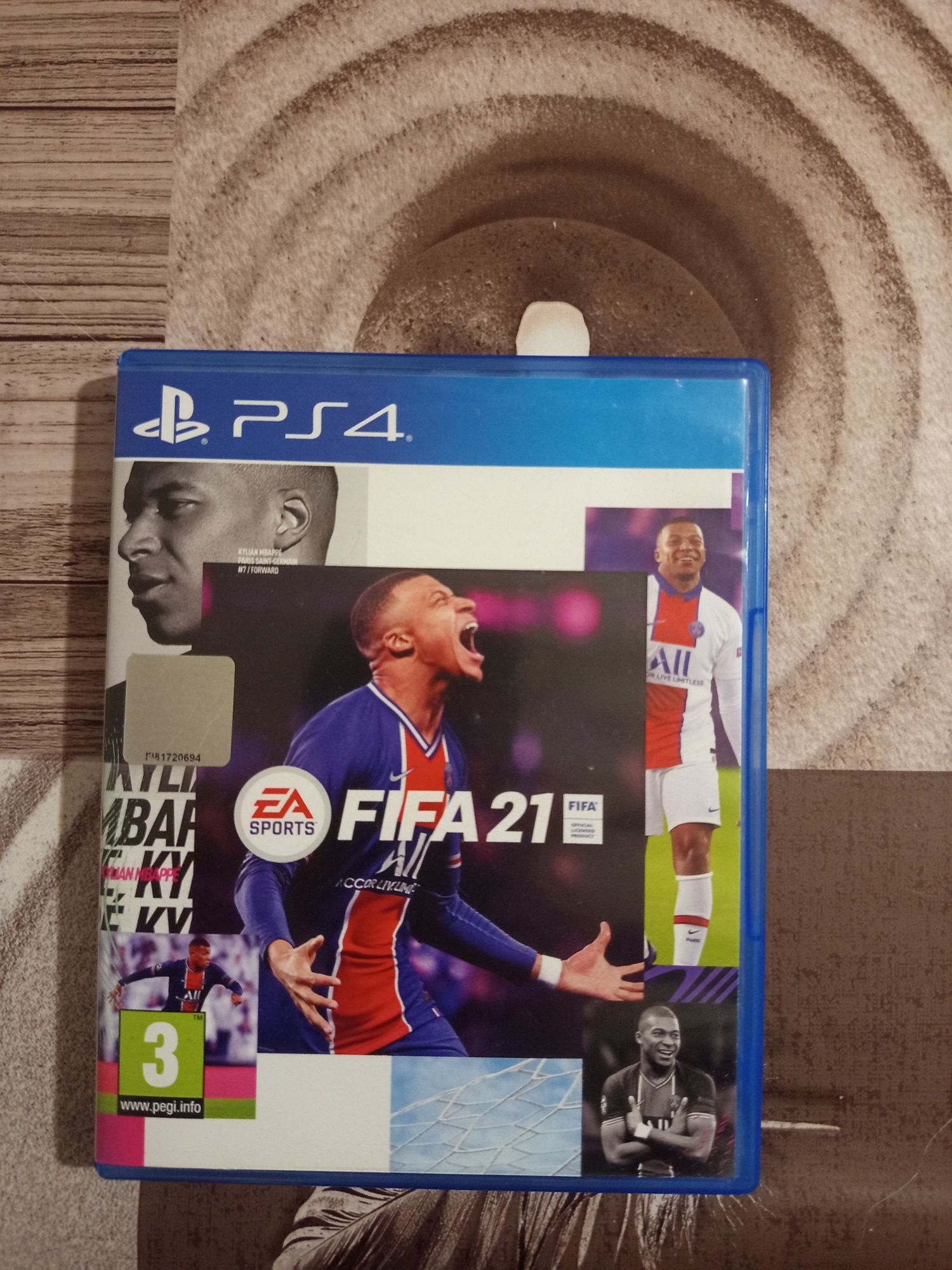 Продавам Fifa 21