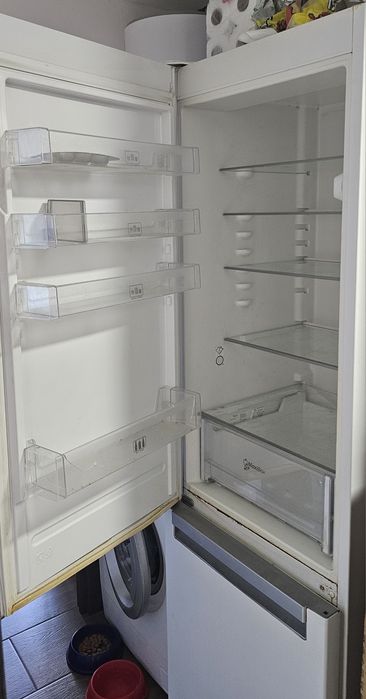 Хладилник Whirlpool