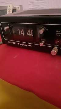 Радио с часовник Telefunken.