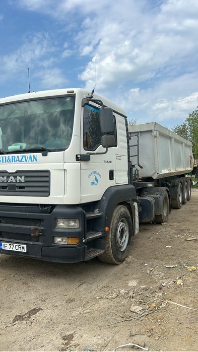 Vand sau inchiriez utilaje de constructii excavator vola basculante