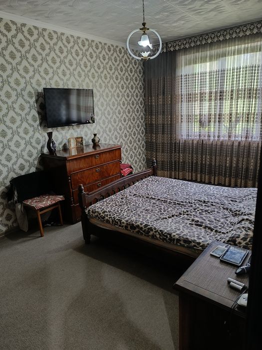 Чилонзар 11 квартал продается квартира в хорошем состоянии утепленая с