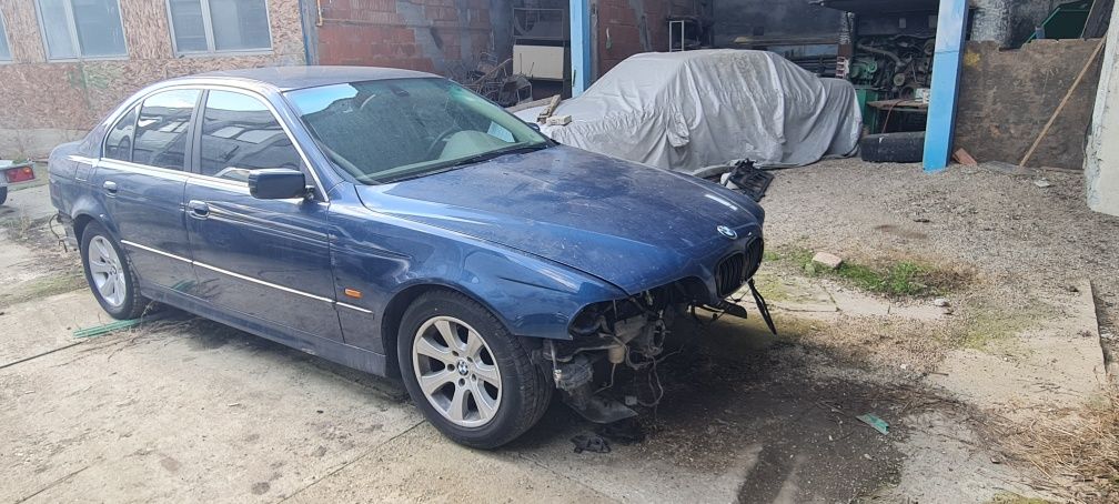 Dezmembrez BMW e39 535i