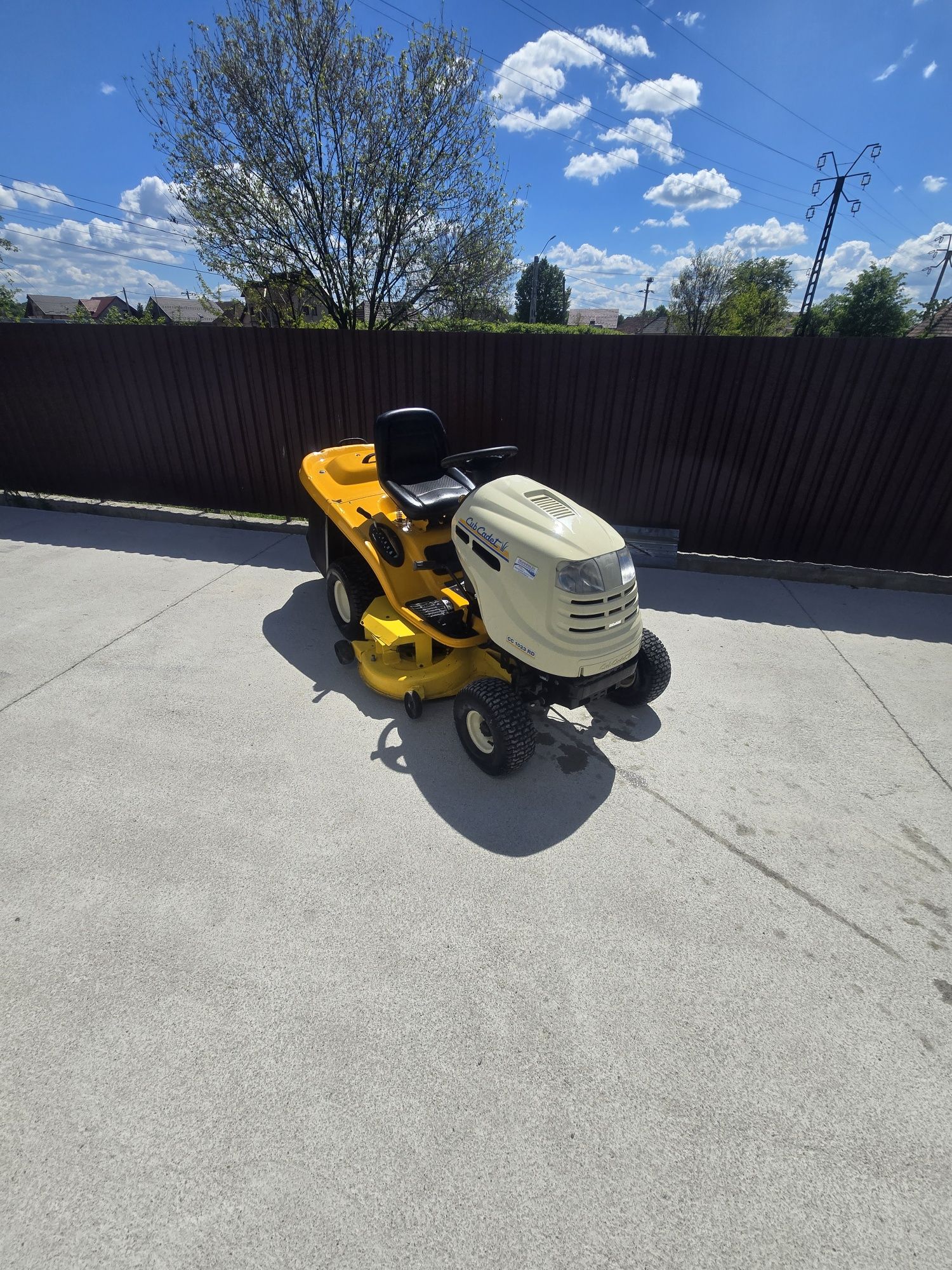 Tractoras profesional Cub Cadet 23 cp