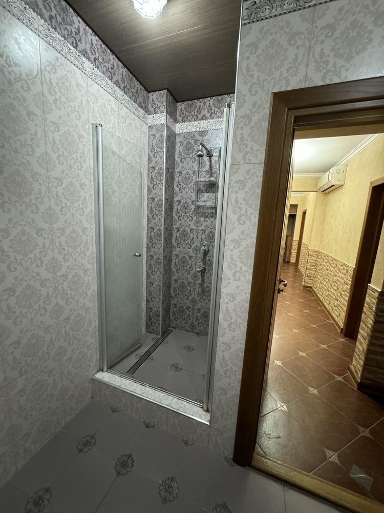 Ойбек Шох мед центр 152 кв 3в5/3/9