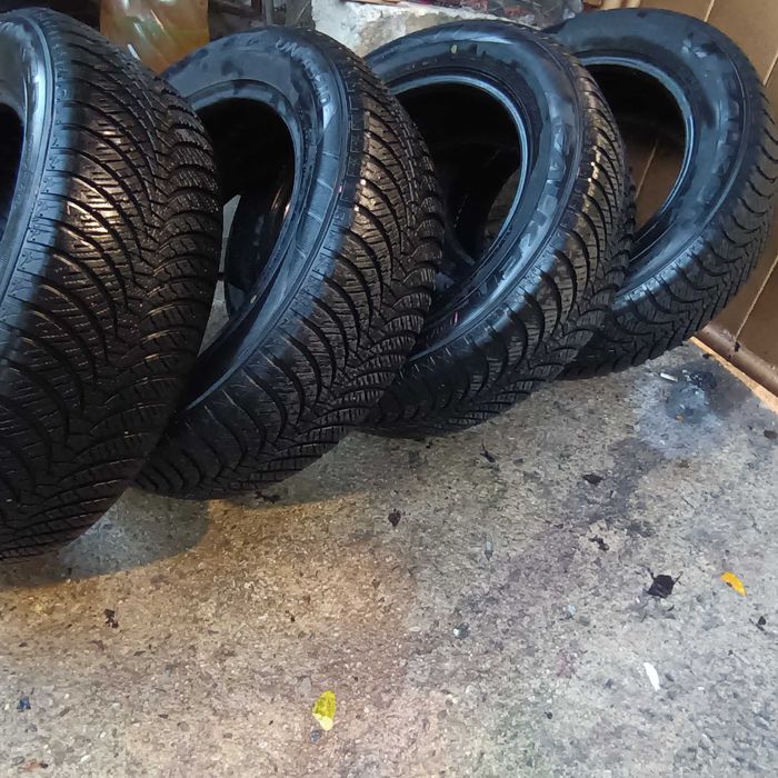 225/60/17 зимни гуми Фалкен