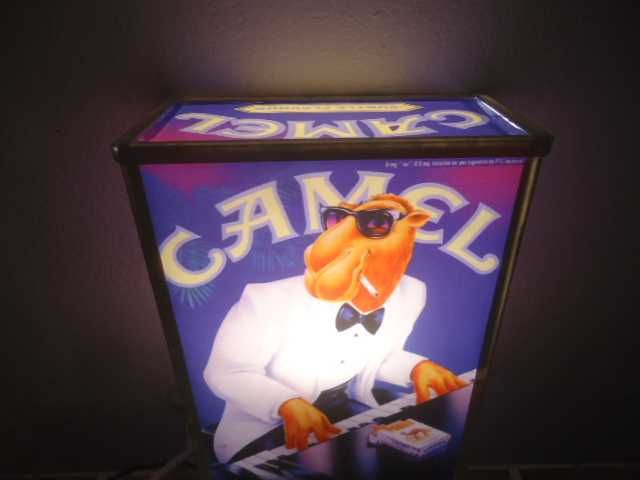CAMEL светеща кутия-ретро.