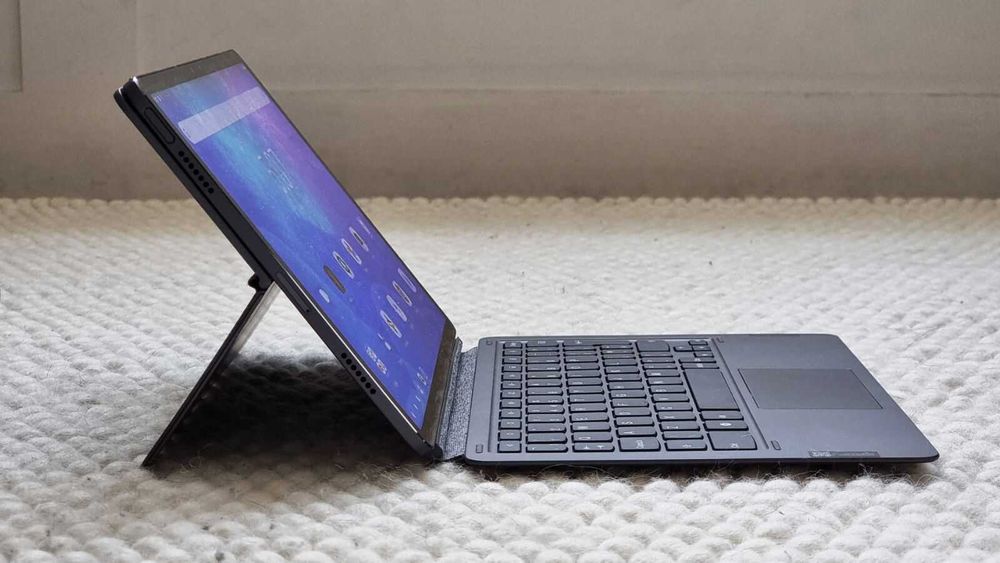 Tableta - Laptop Lenovo P11 cu sim 4G+, tastatura, precision pen, husa