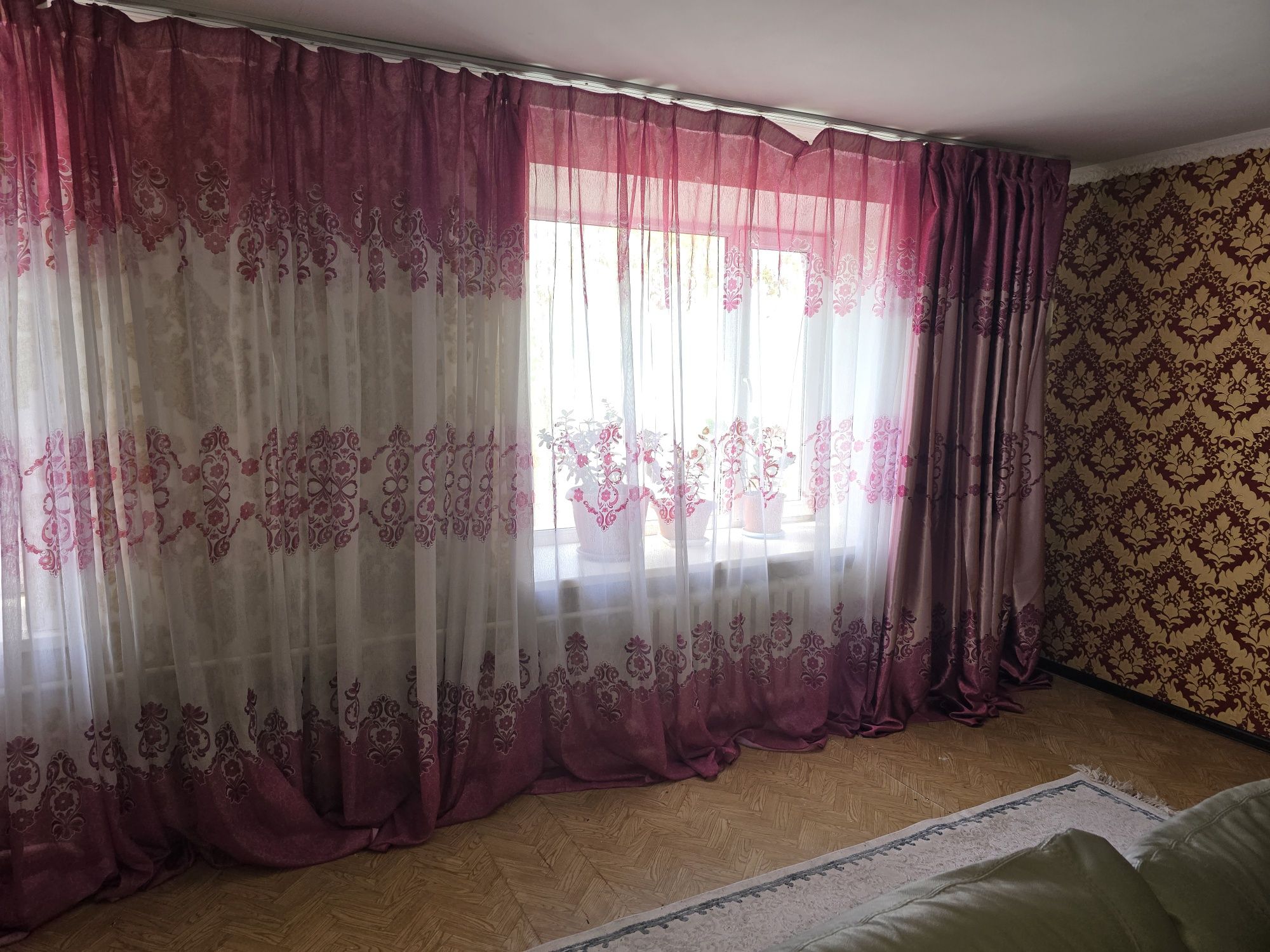 Продаётся шторы добротные