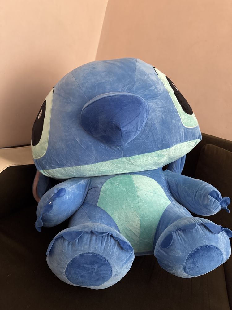Продавам плюшена играчка СТИЧ