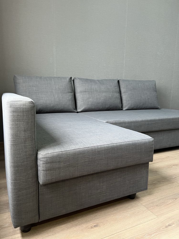 Продаю диван-кровать IKEA FRIHETEN — отличное состояние