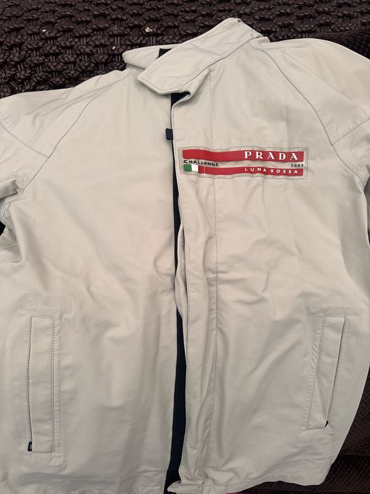 Prada vintage яке