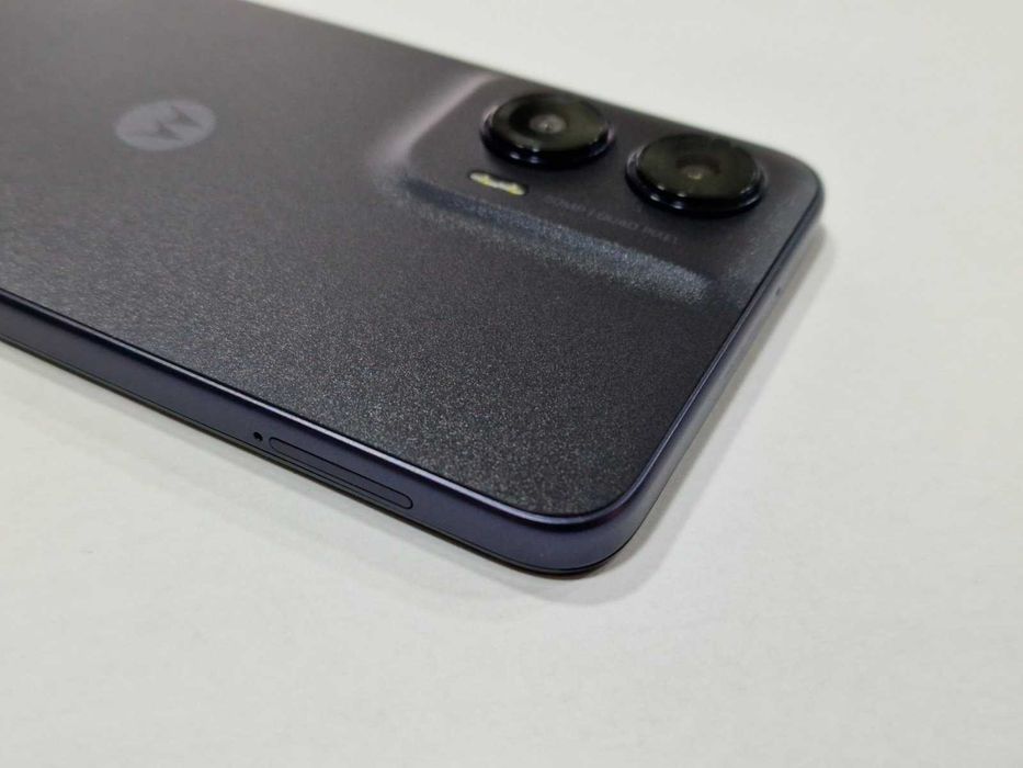 Смартфон Motorola Moto g35, Две SIM карти, 256 GB, 8 GB RAM, 5G