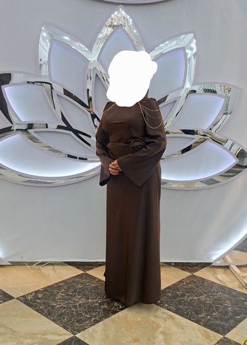 Платье, коричневый,с золотыми погонами