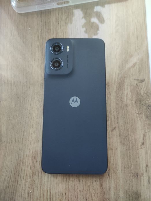 Телефон Motorola g 05