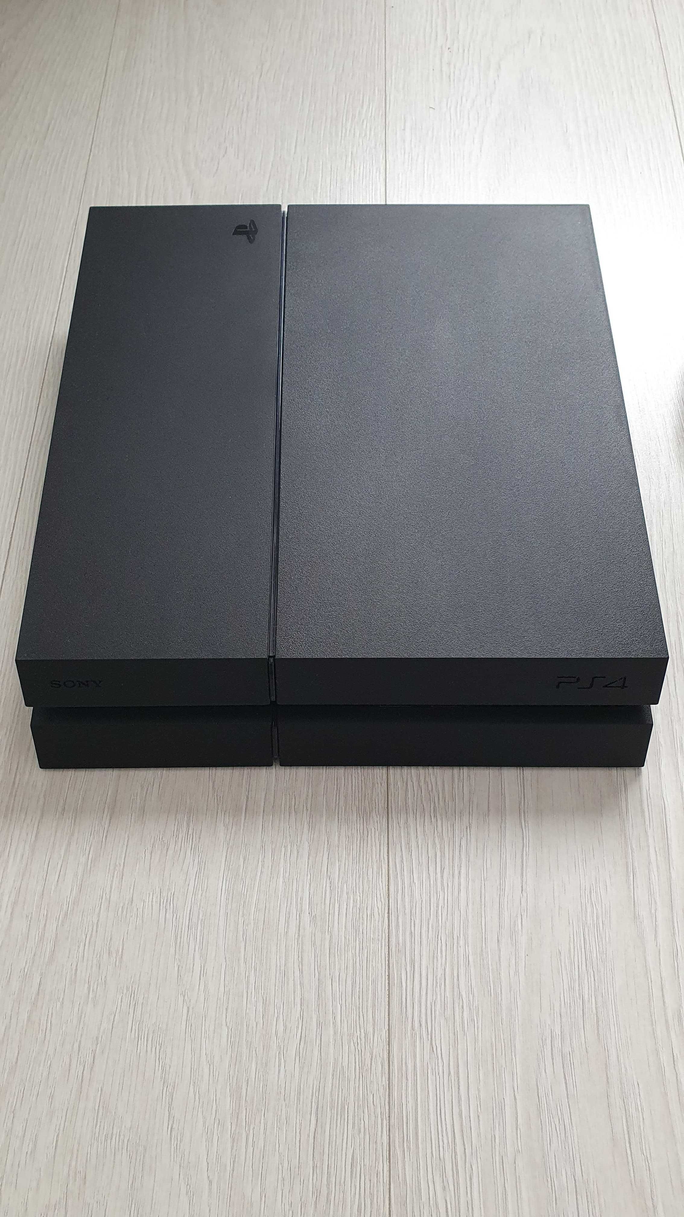 Vand PS4 Modat     .