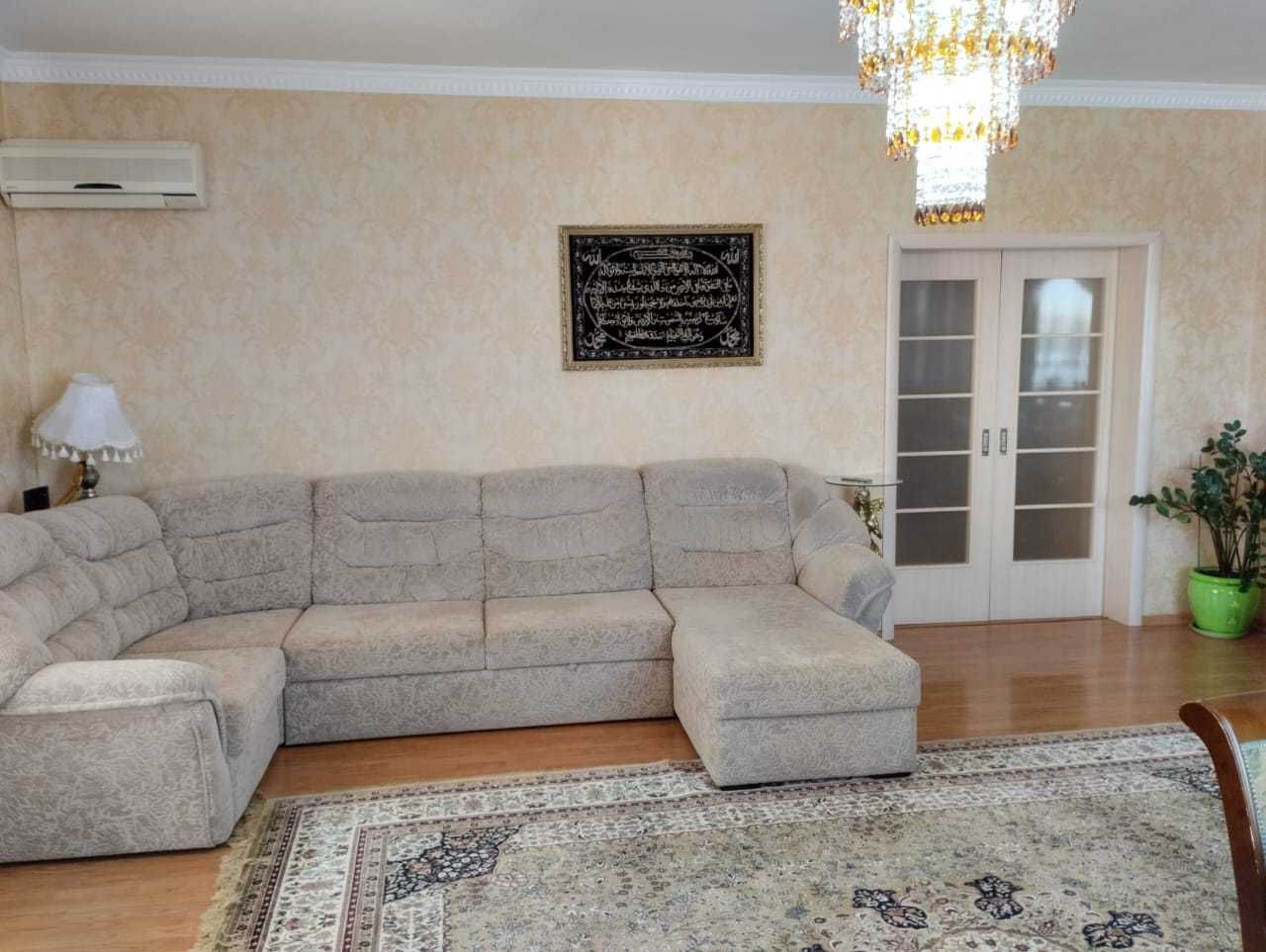 Продам 4 ком квартиру в центре