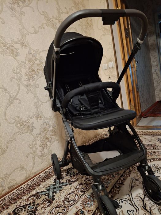 Коляска для младенца