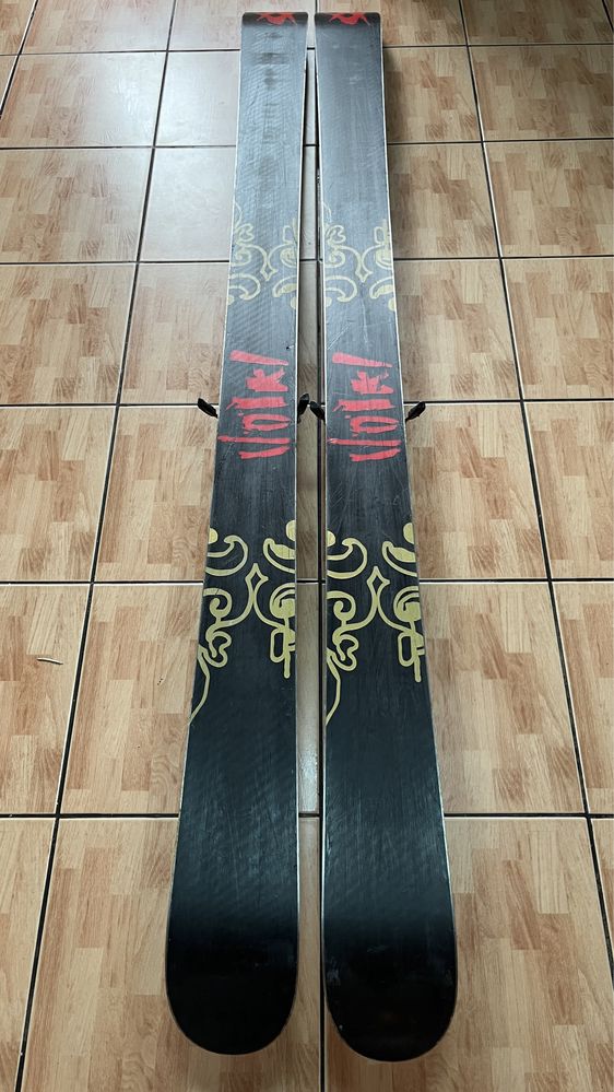 Skiuri Volkl Gotama Skis 2008