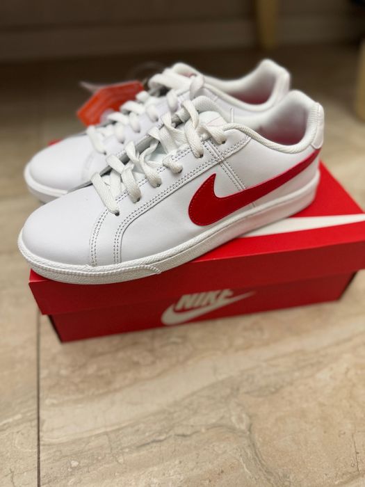 Продам кроссовки