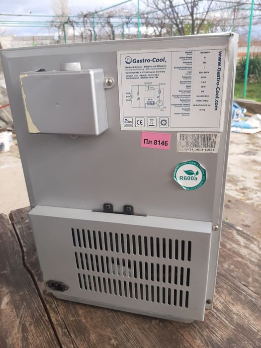 Мини хладилна витрина, мини бар