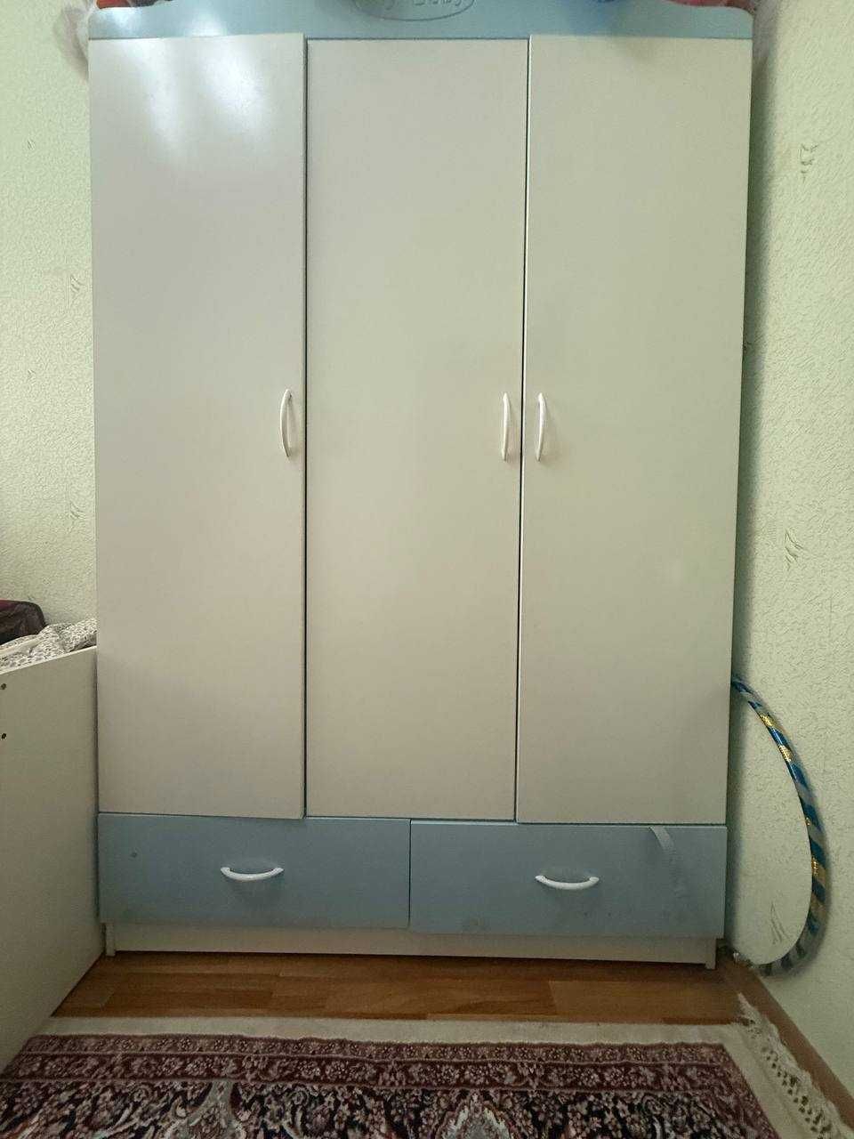 Продаётся детский многофункциональный кровать и шкаф