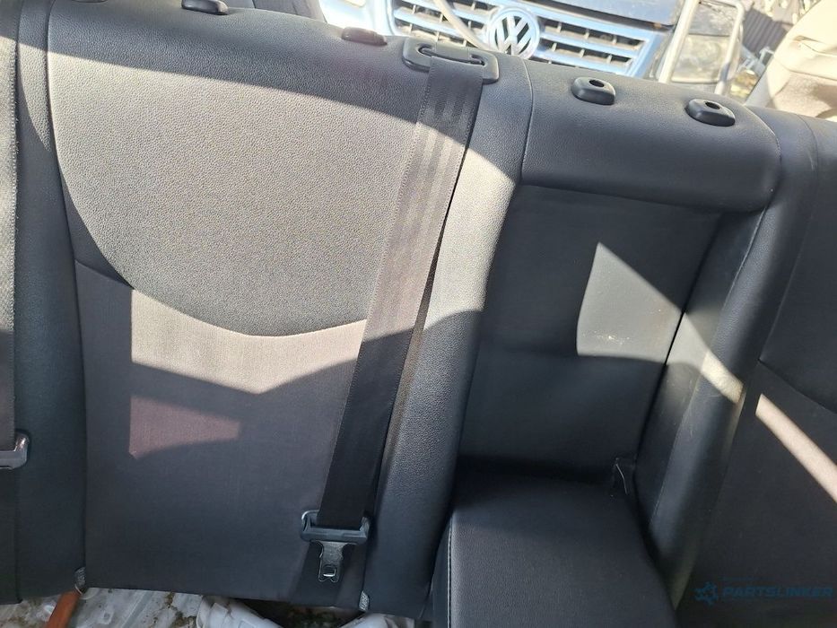 Banchetă spate TOYOTA PRIUS _W3_ 2013 1.8 Hybrid 2ZR FXE 73KW|99HP 2013