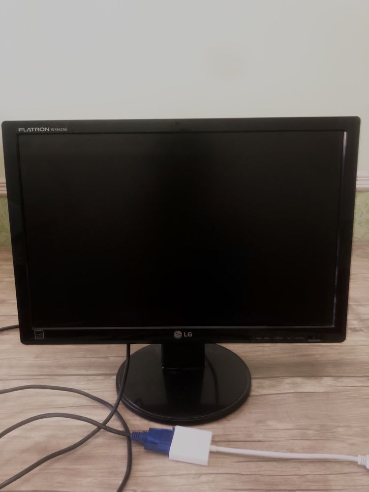 Monitor lg sotiladi