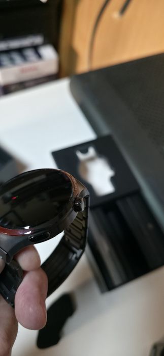 Huawei Watch 4 Pro Space Edition Titan Arerospatial