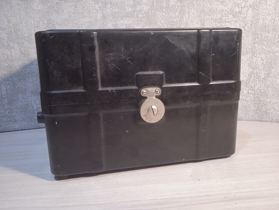 Прибор АВО-5М1 для измерения силы тока и напряжения