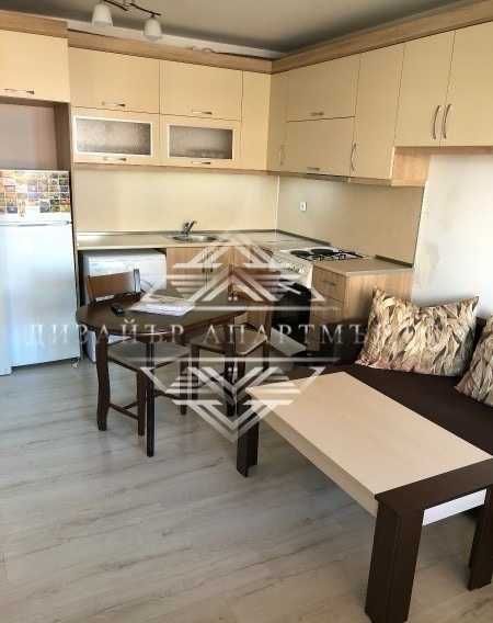 Дава се под наем Двустаен апартамент в Бургас, Славейков - 60 кв.м за 255 € - Снимка #1