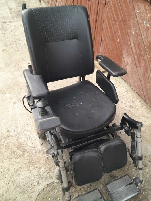 Carucior persoane cu dizabilități