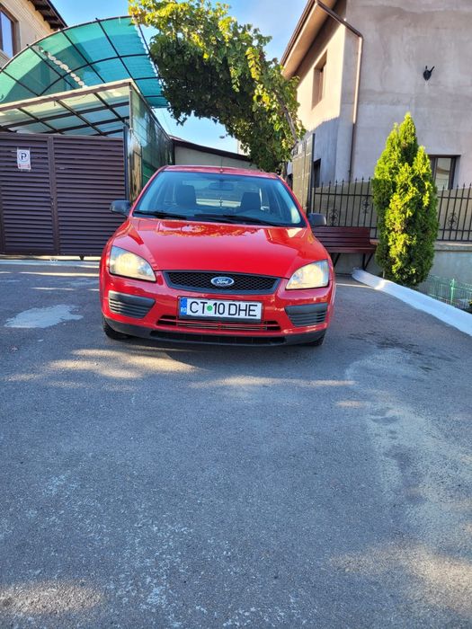 Vând Ford focus 1.6