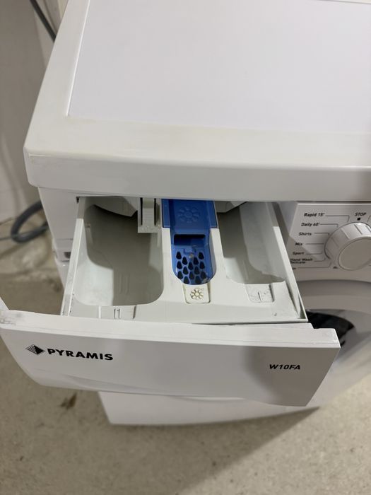 Пералня Pyramis W10FA – 6 кг – отлично състояние, малко използвана!